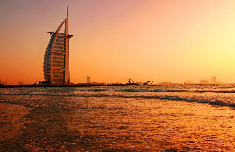 迪拜200万迪拉姆房产投资移民方案-10年黄金签证申请条件