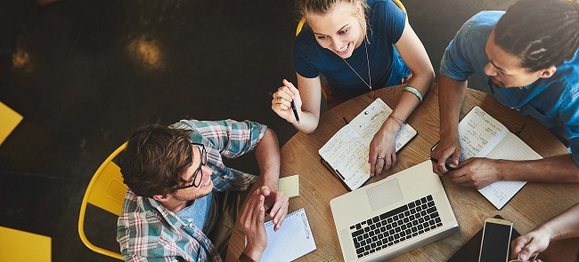 专业香港投资移民服务与顾问咨询场景