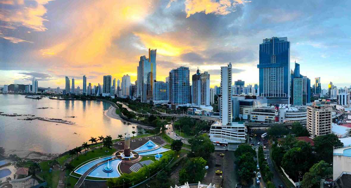 巴拿马购房移民首选-泰晤士公馆2期外立面