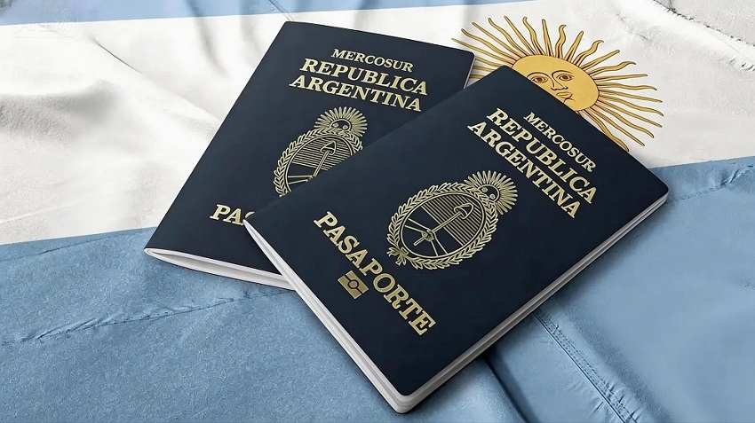 阿根廷护照样本展示：投资入籍获取的南美护照证件